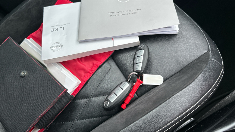 Nissan Juke 1.0 DiG-T Tekna+ 5dr Petrol Hatchback